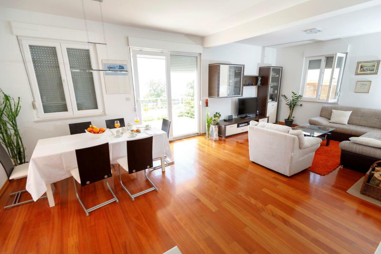 Luxury Villa Castrum Kaštela Esterno foto