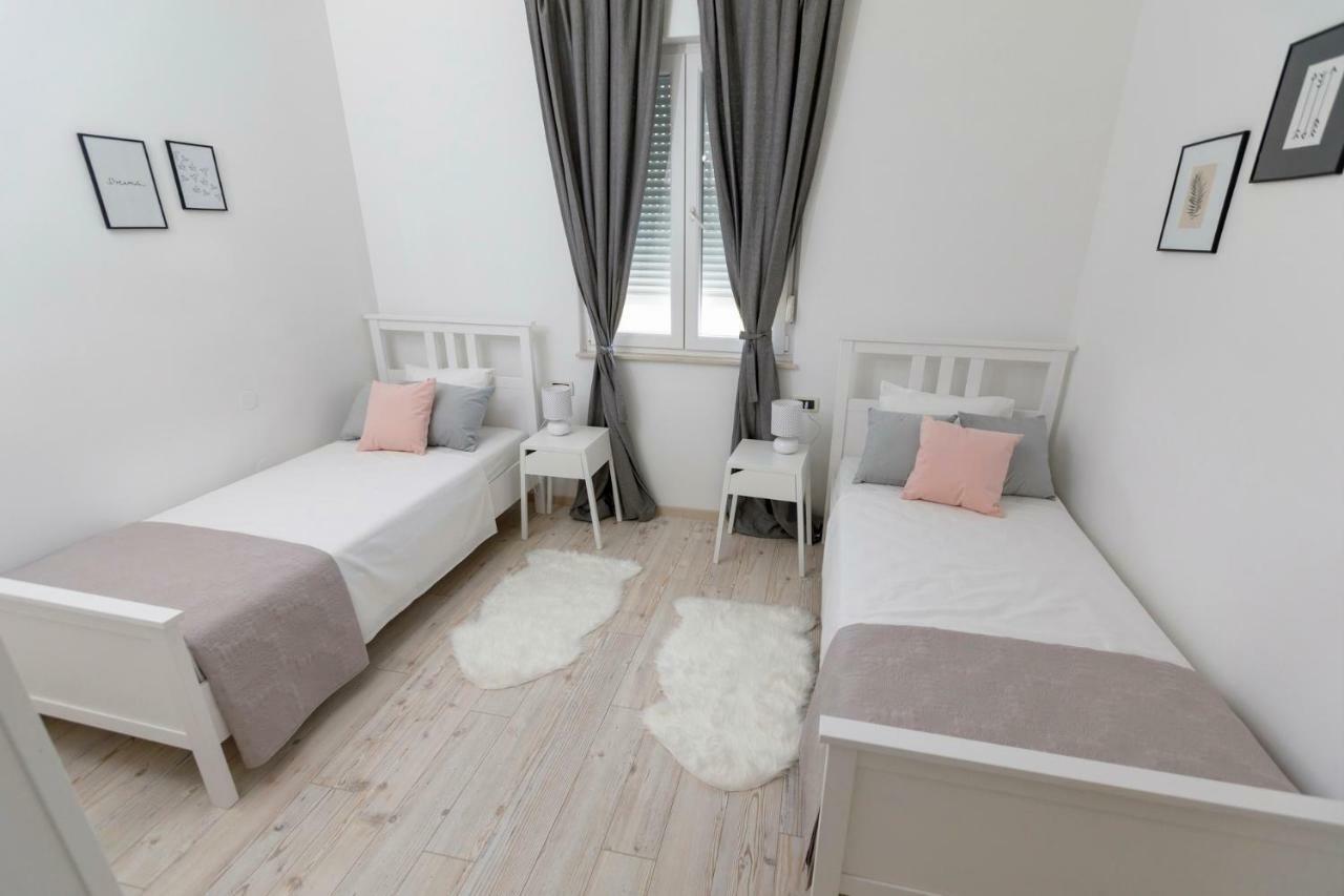 Luxury Villa Castrum Kaštela Esterno foto