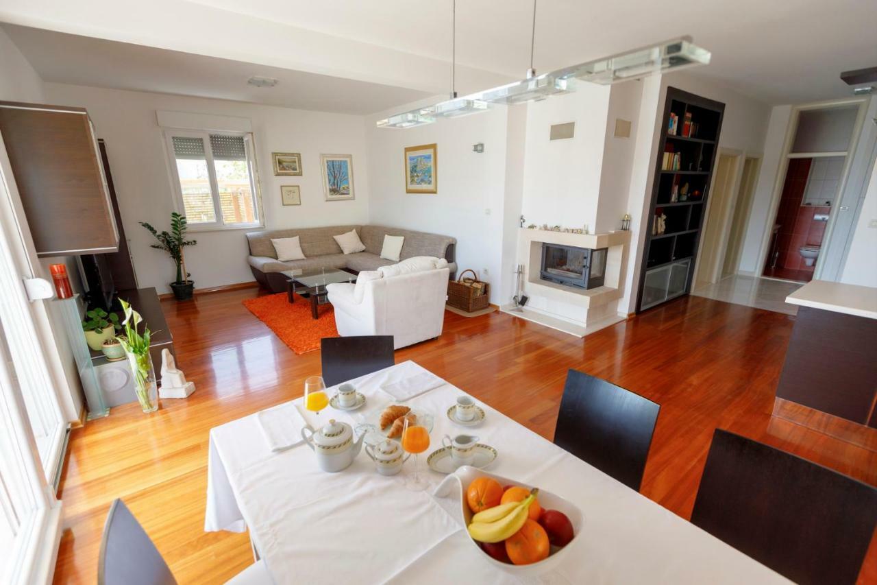 Luxury Villa Castrum Kaštela Esterno foto